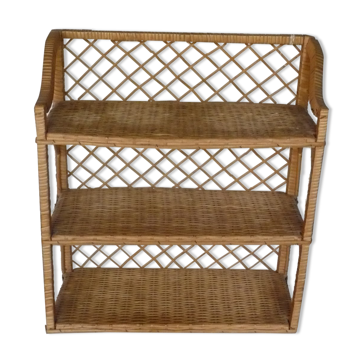 Wicker shelf