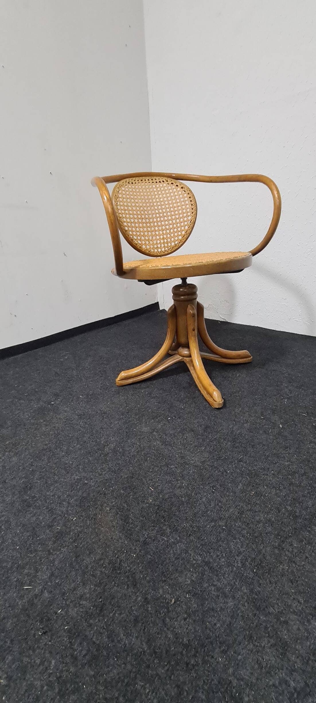 Vintage bentwood swivel chair.