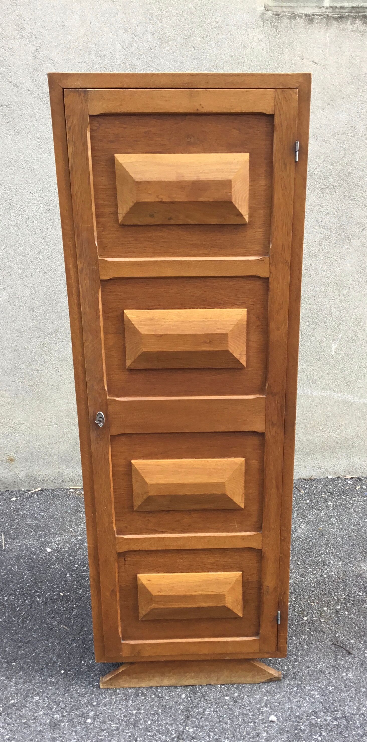 Art deco hat cabinet