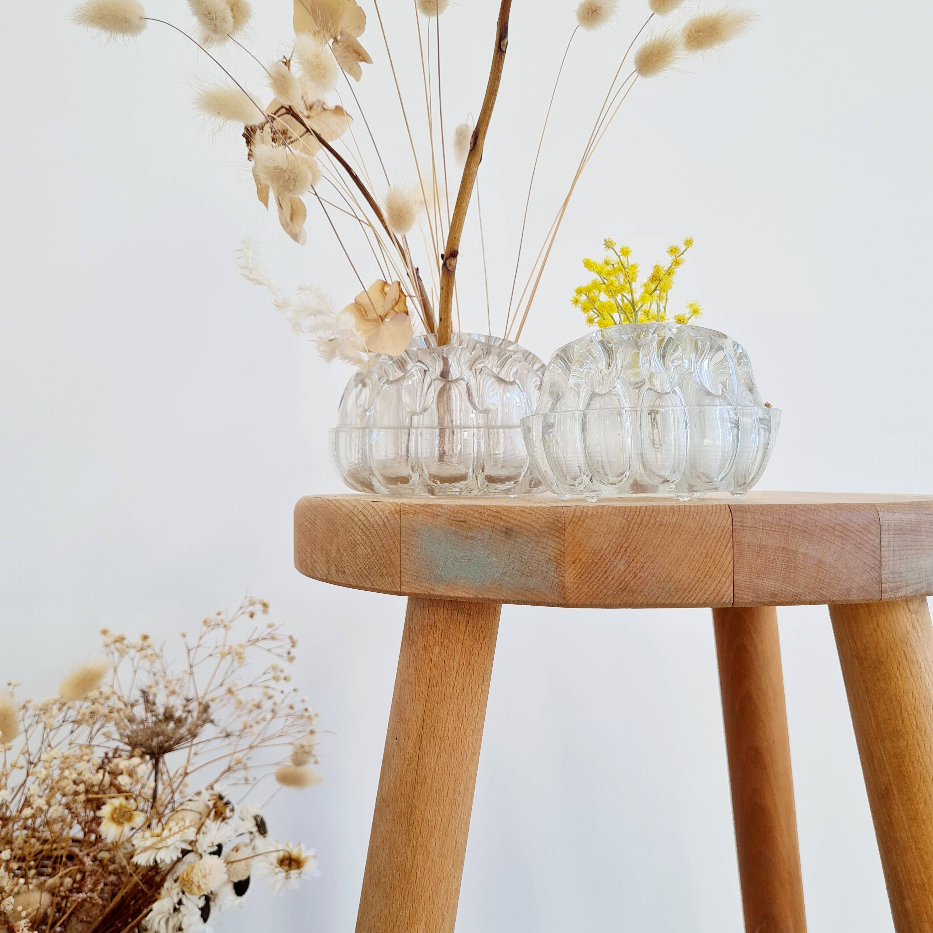 Solid wood stool - saddle