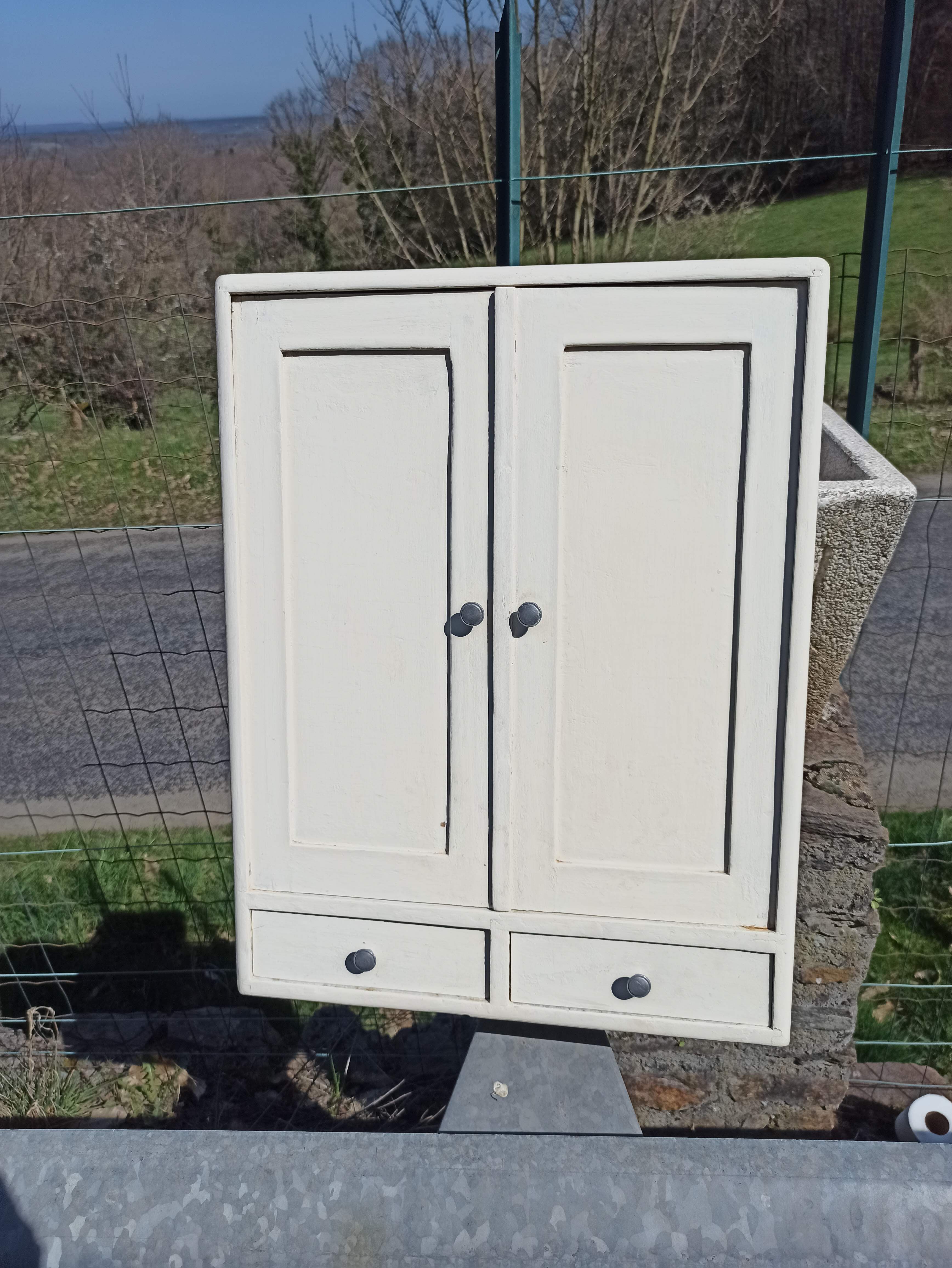 Medicine cabinet