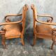 Paire de fauteuils de style restauration en velours