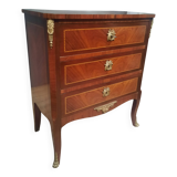 Petite commode marquettée de style transition
