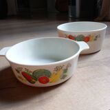 Set of 2 vintage dishes