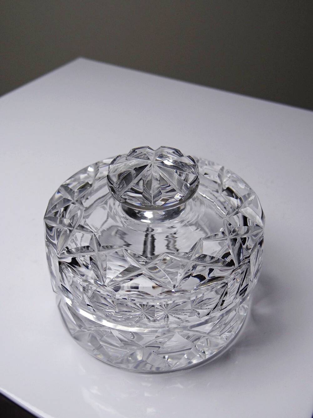 Petite boîte à bijoux cristal taillé, Tchécoslovaquie, vintage 1980-2000