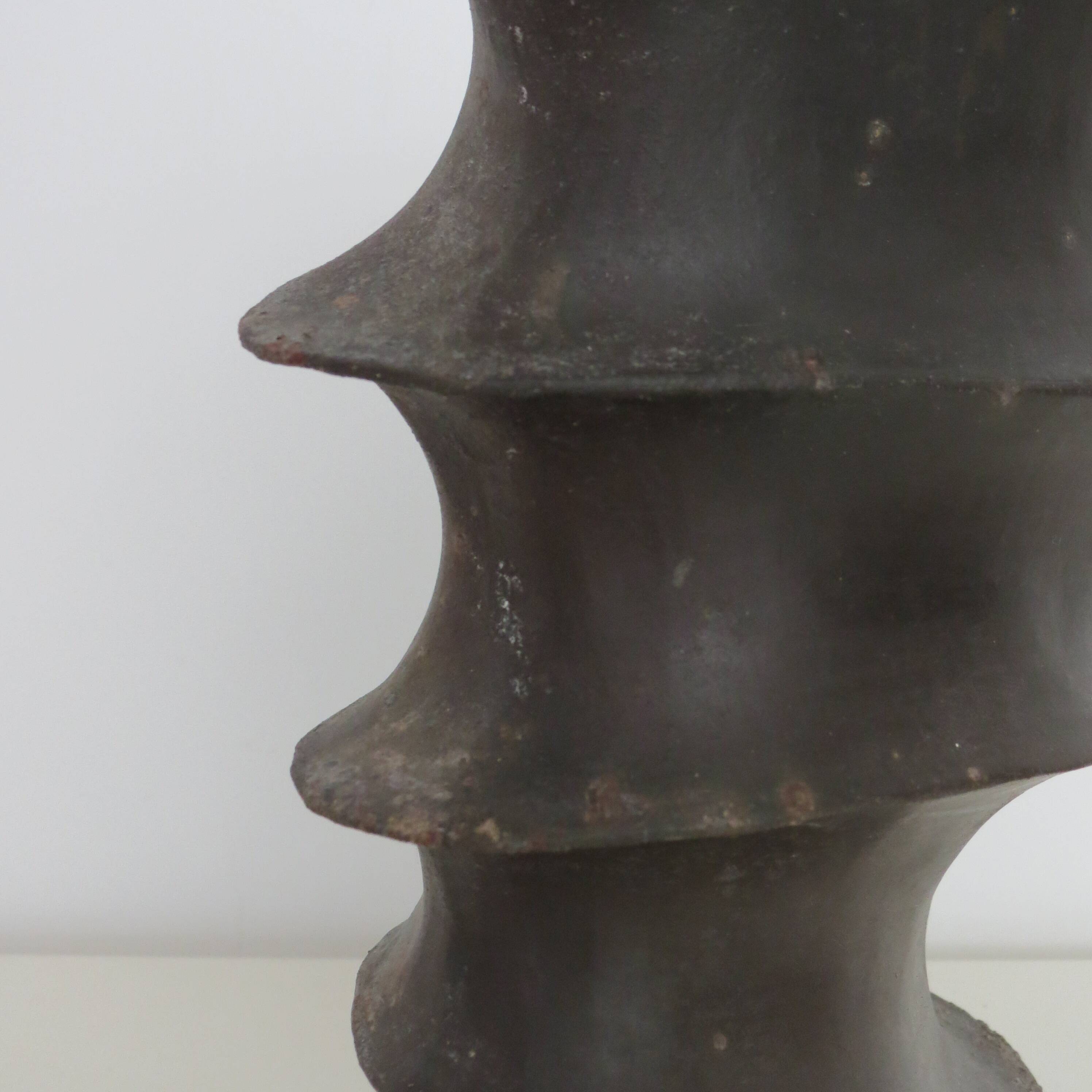Vase sculptural de forme libre des années 1970