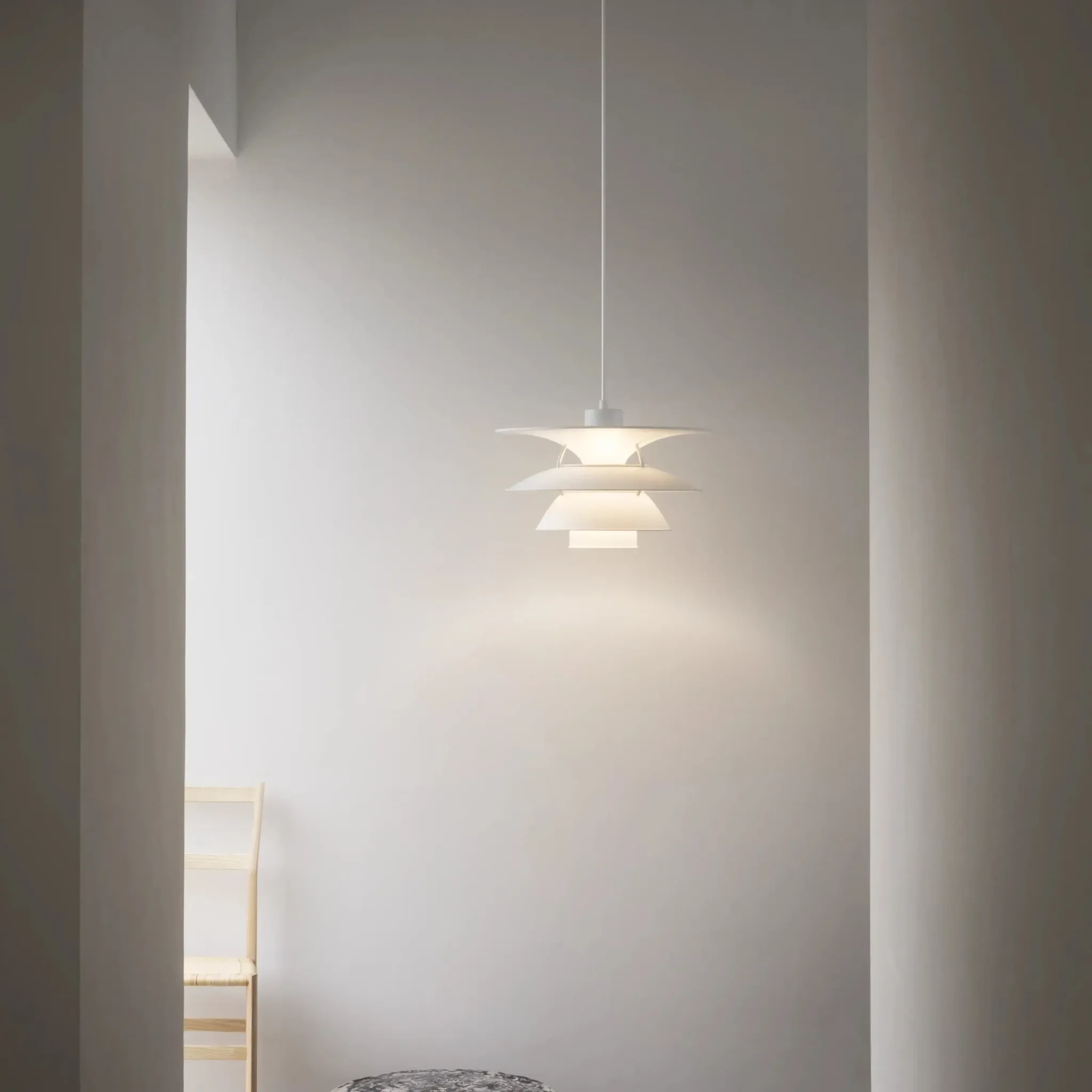 Louis Poulsen PH 5-4 1/2 white luminaire