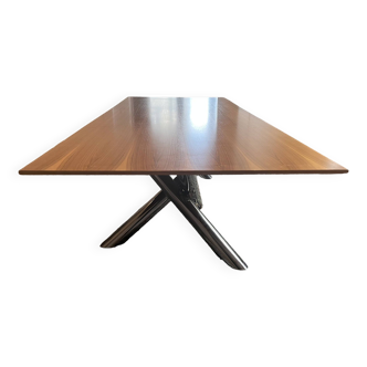 Silvera dining table