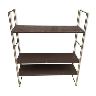 Shelf mado style