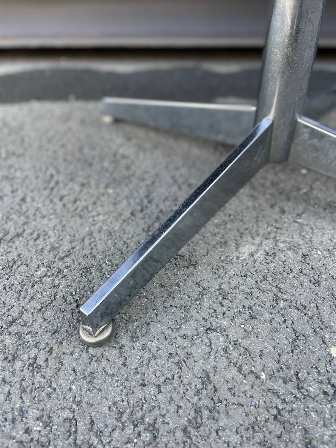 Strafor Steelcase 451 swivel chair