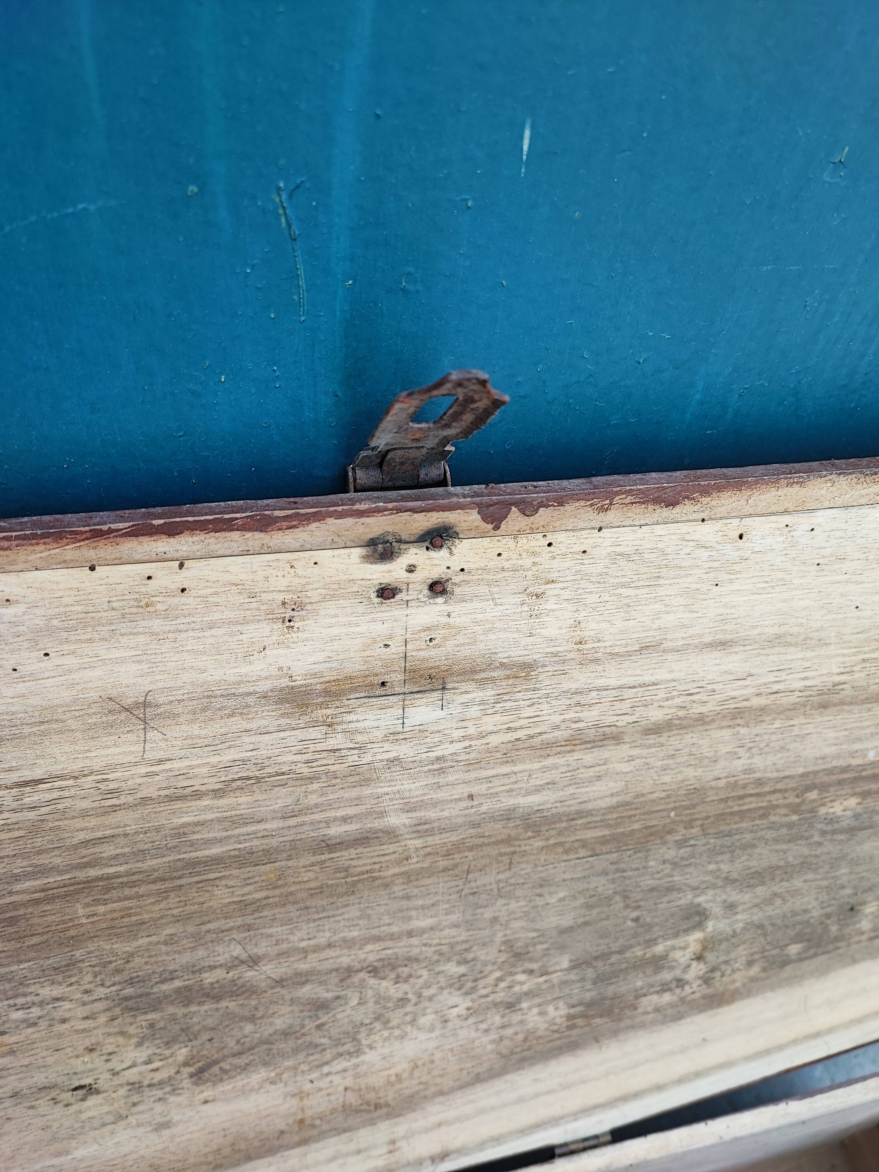 Wooden travel trunk chest