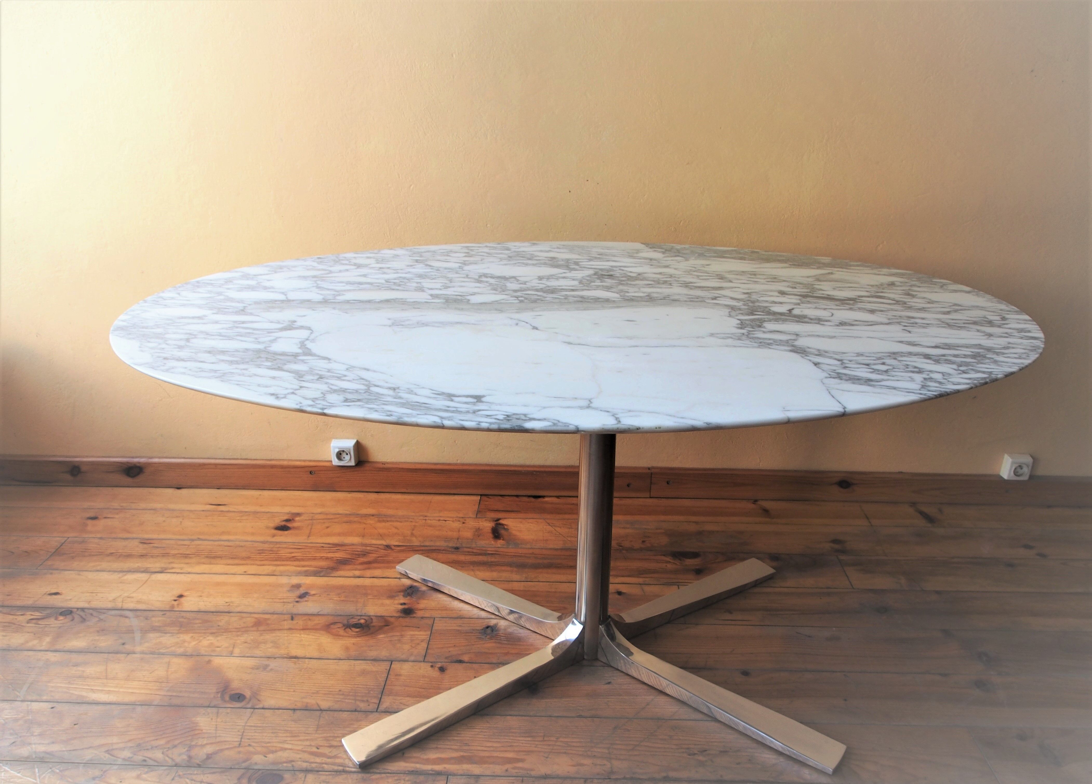Marble table Roche bobois