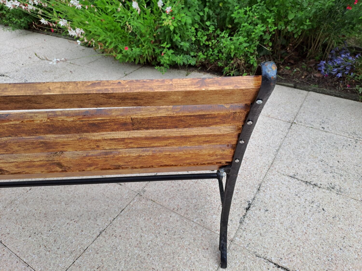 Garden bench cast iron and wood