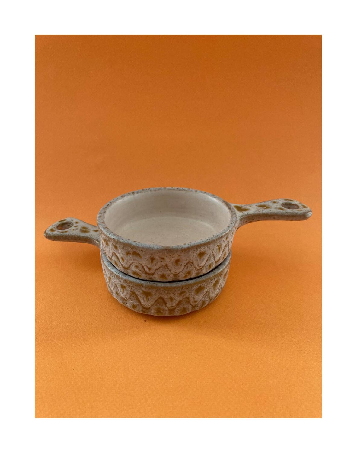 Ceramic pocket emptier