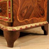 Majestueuse commode galbée style Régence en marqueterie de bois de rose et palissandre