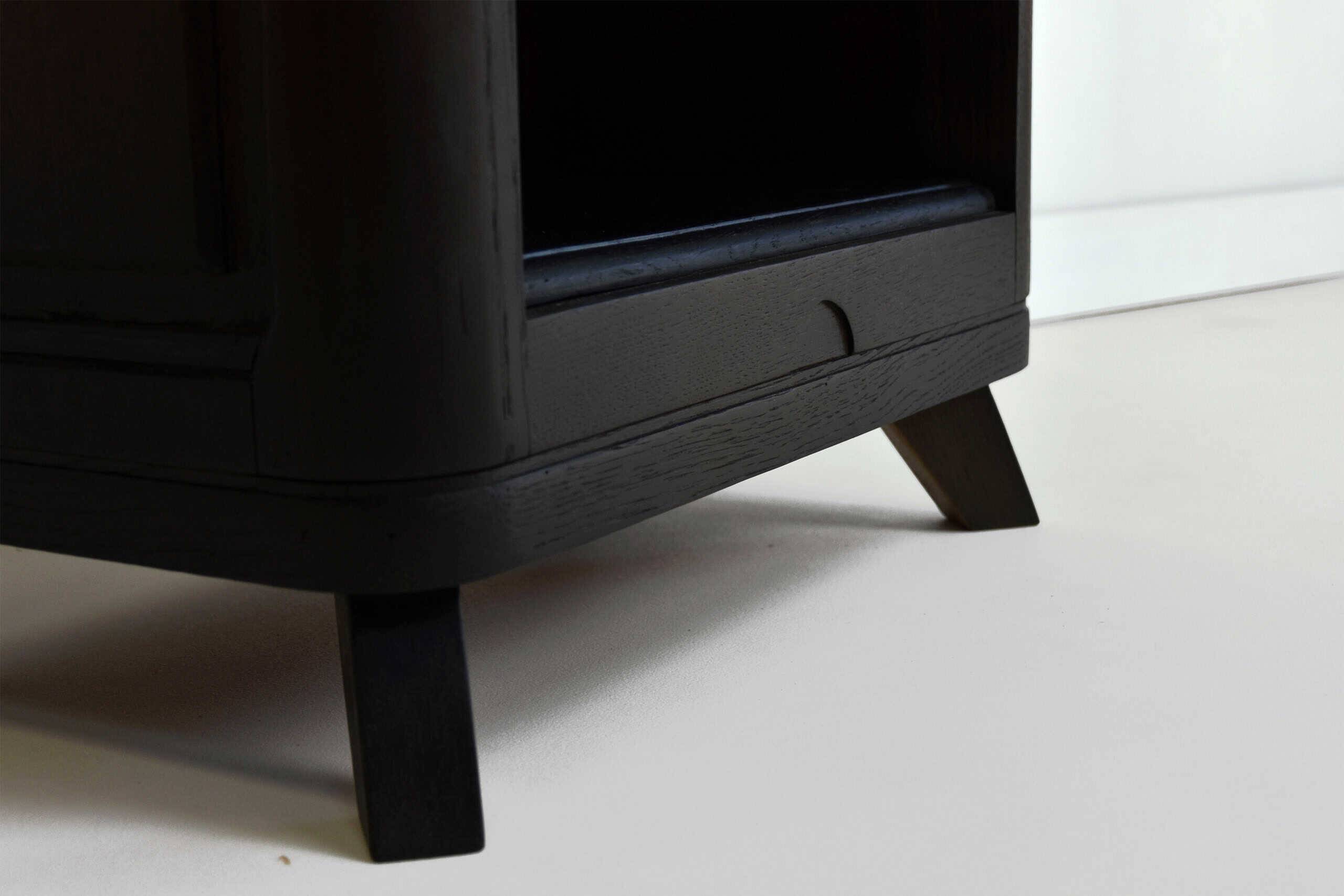 Revisited vintage chest of drawers / solid oak stained in gradient