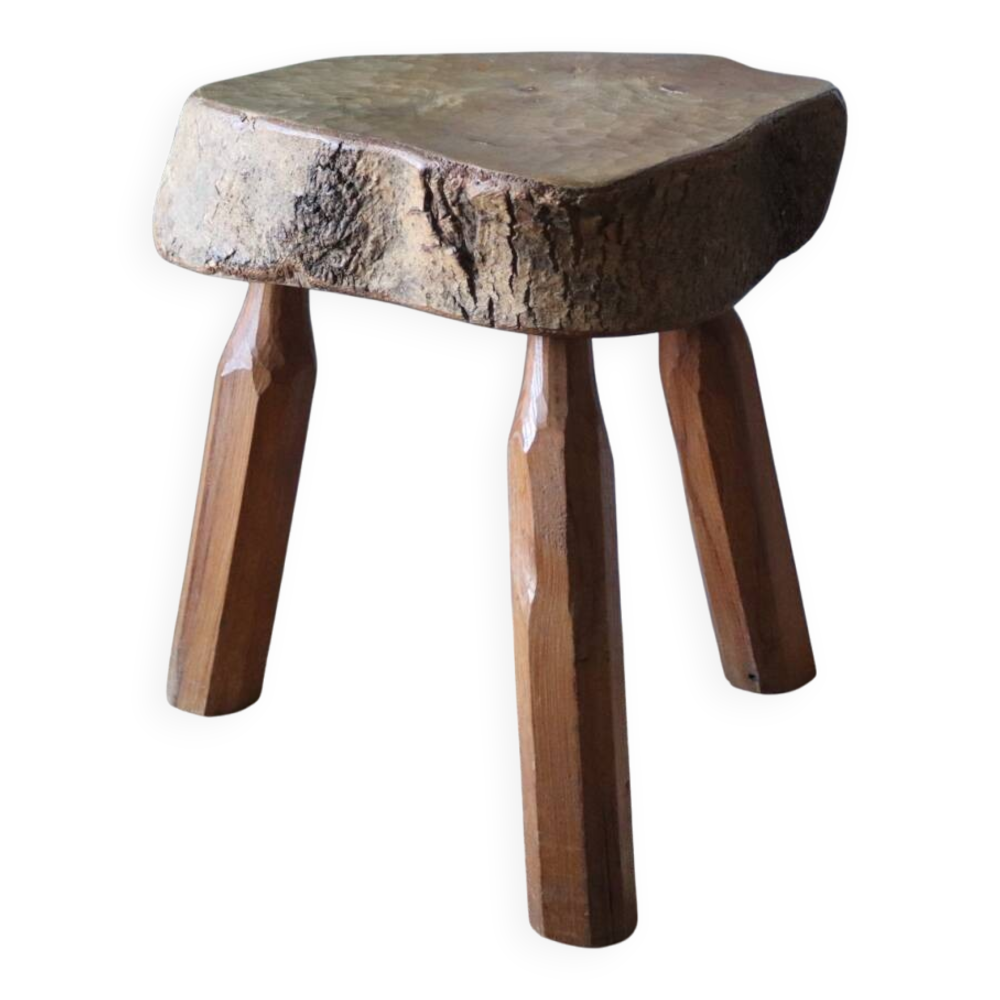 Brutalist stool in solid elm