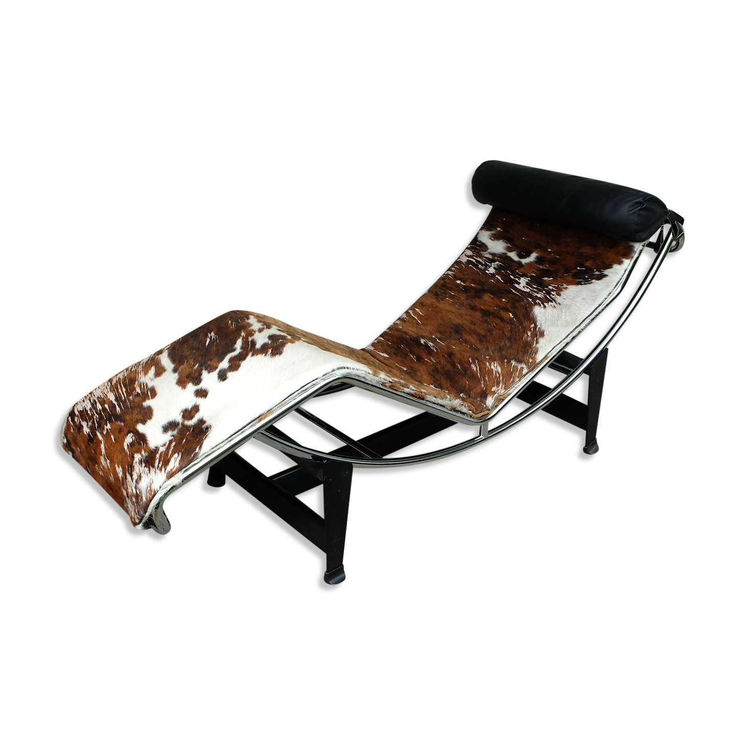 Lounge chair LC4 Cassina by Charlotte Perriand, Le Corbusier and Pierre Jeanneret Vintage 1960s