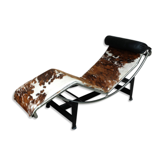 Lounge chair LC4 Cassina by Charlotte Perriand, Le Corbusier and Pierre Jeanneret Vintage 1960s