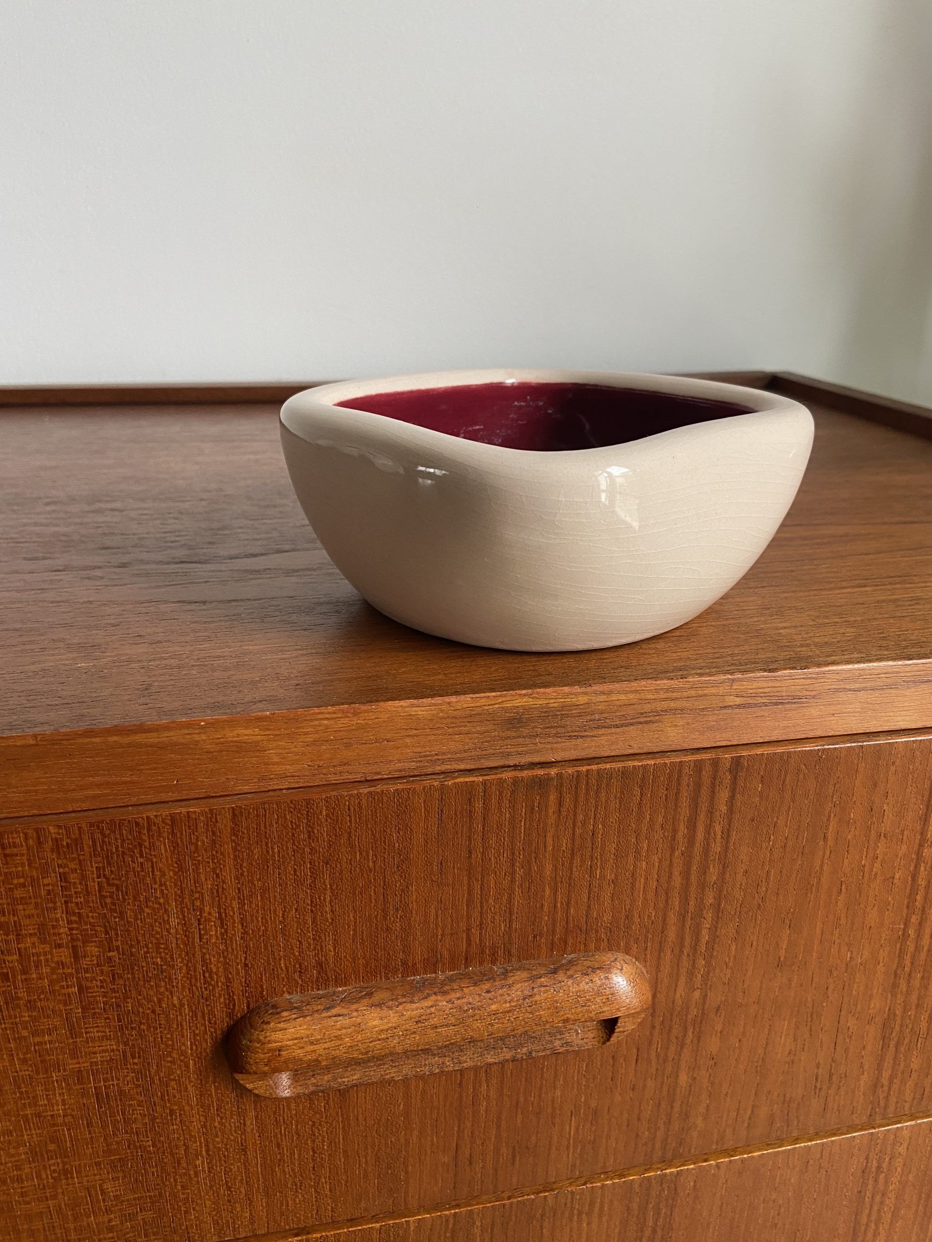 Ceramic empty pocket cup from the Keramos workshop in Sèvres, circa 1950
