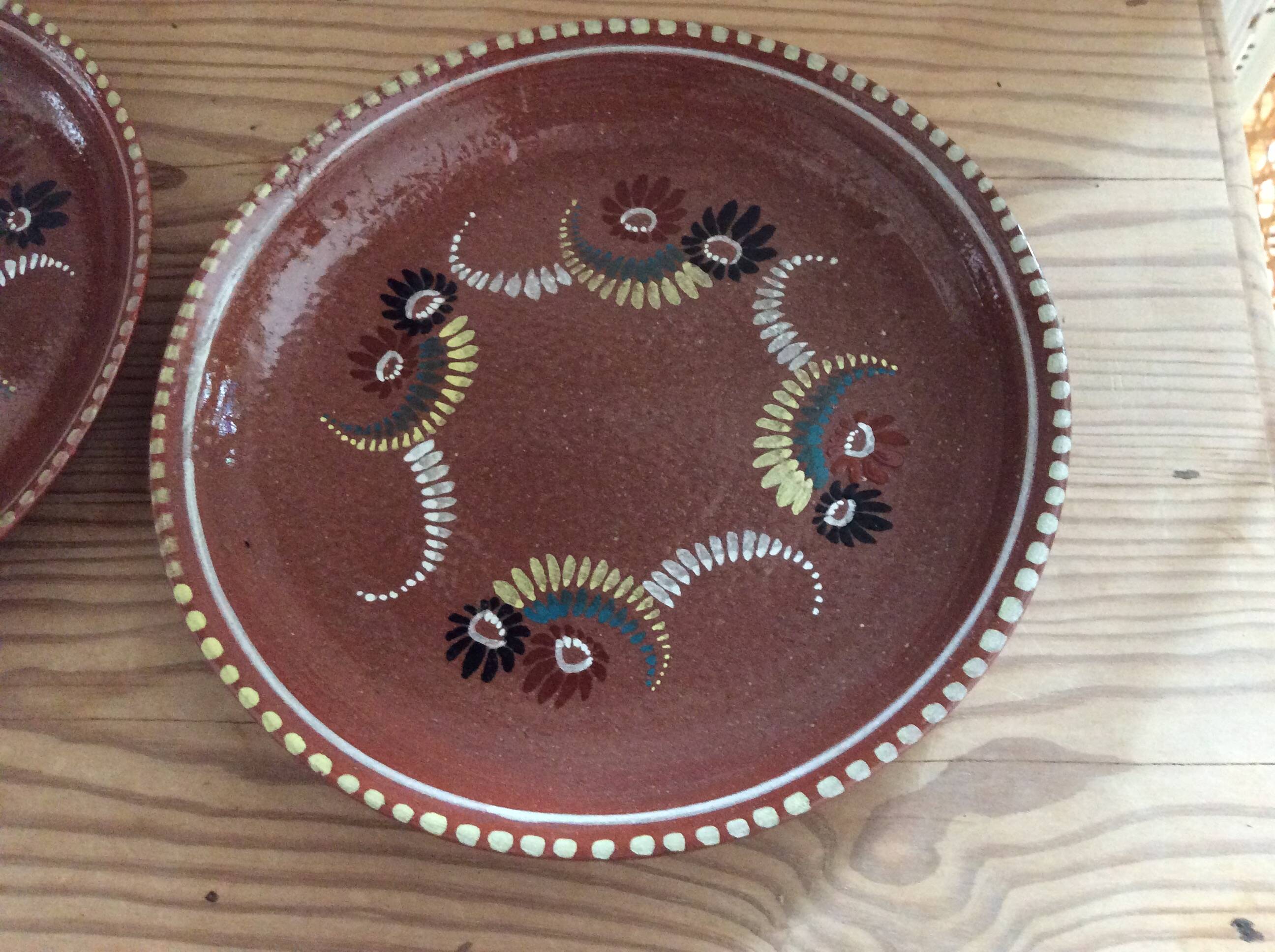 Flat terracotta plates