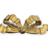 Decorative knot in wood and gilded stucco nineteenth