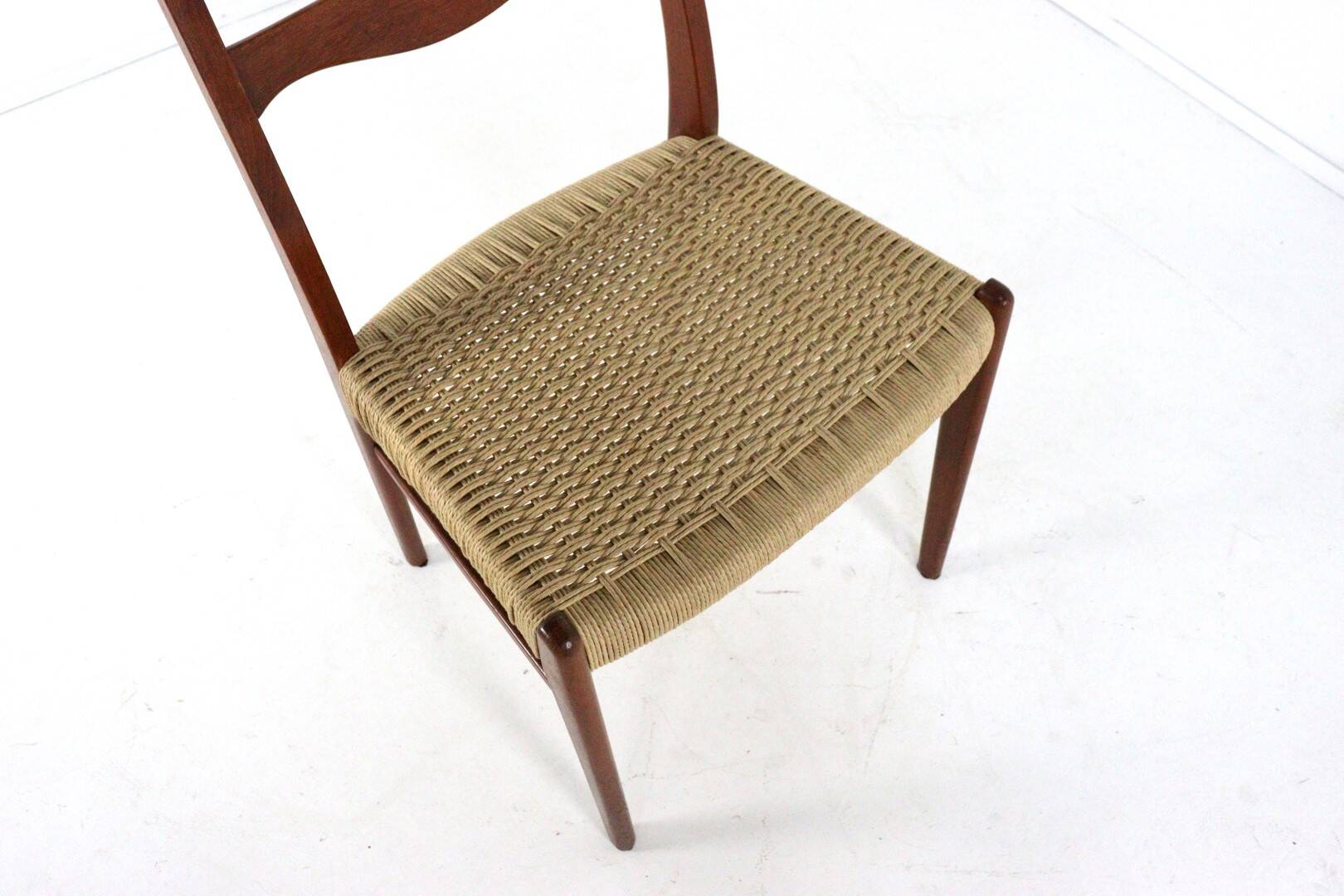 Set of 4 Arne Wahl Iversen for Glygnore papercord chairs