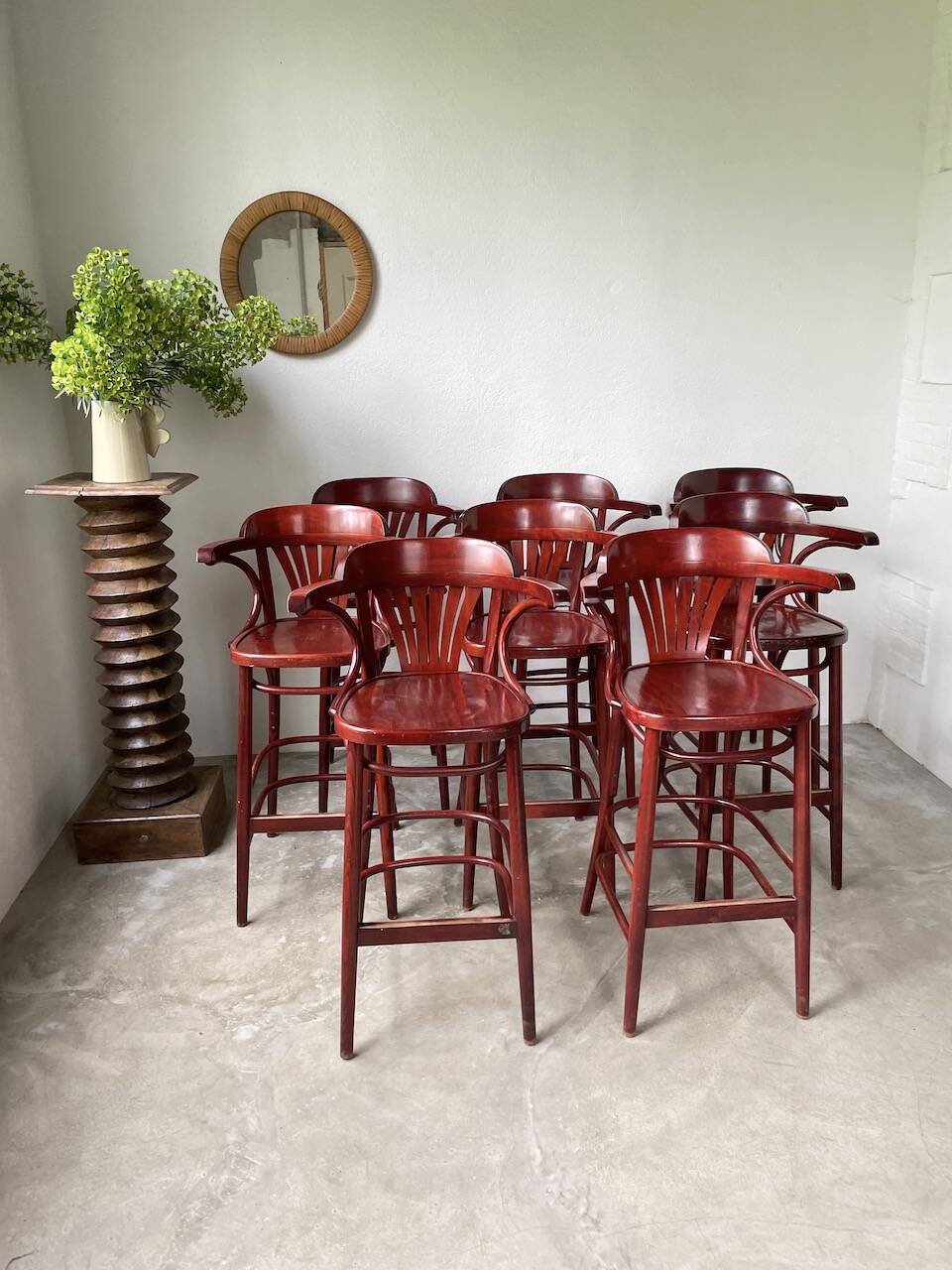 Set of 8 high bistro stools