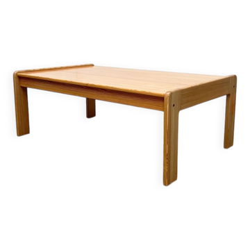 Table de canapé vintage en pin suédois par Yngve Ekström pour Swedese, années 1970