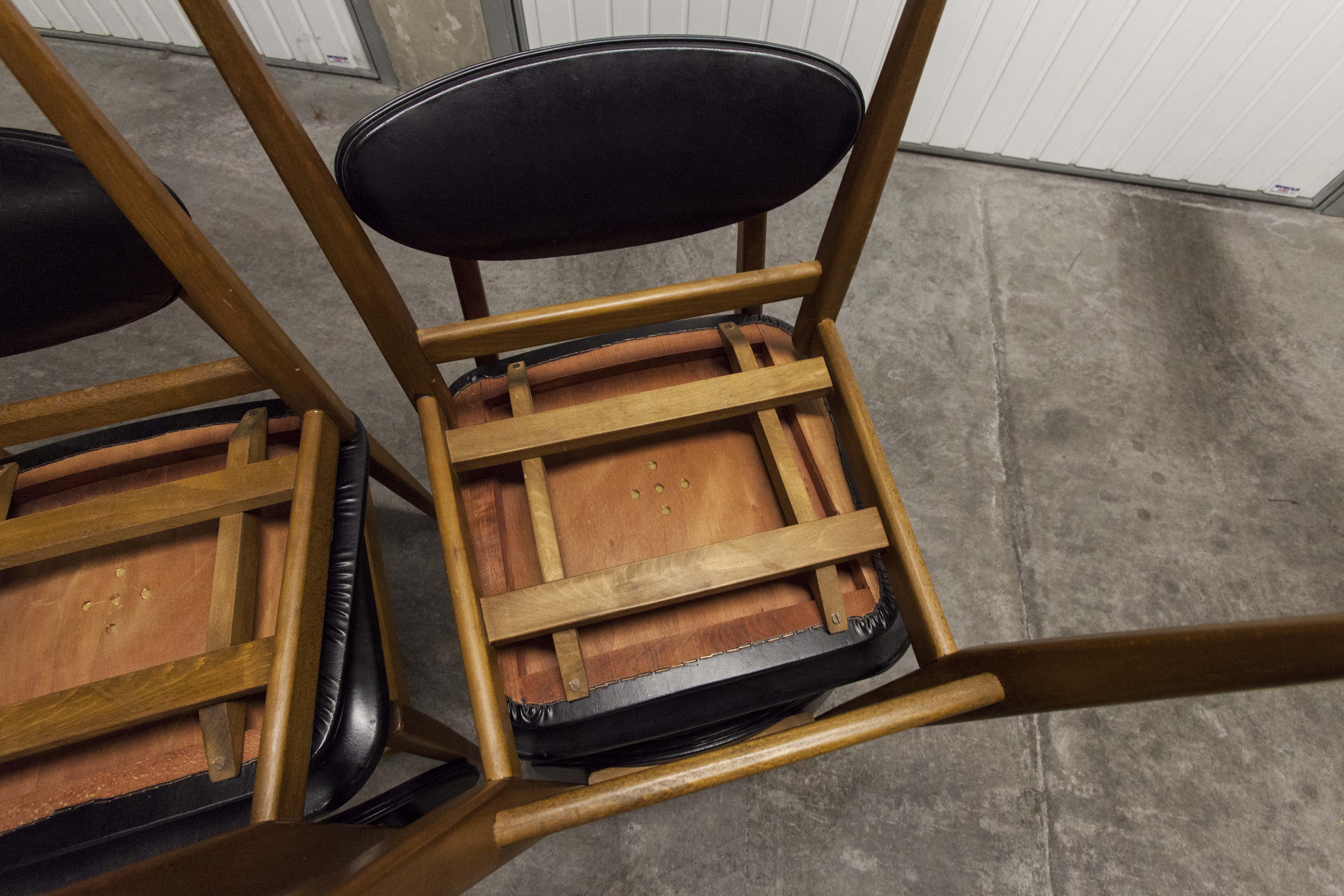 6 Teak chairs with oval back