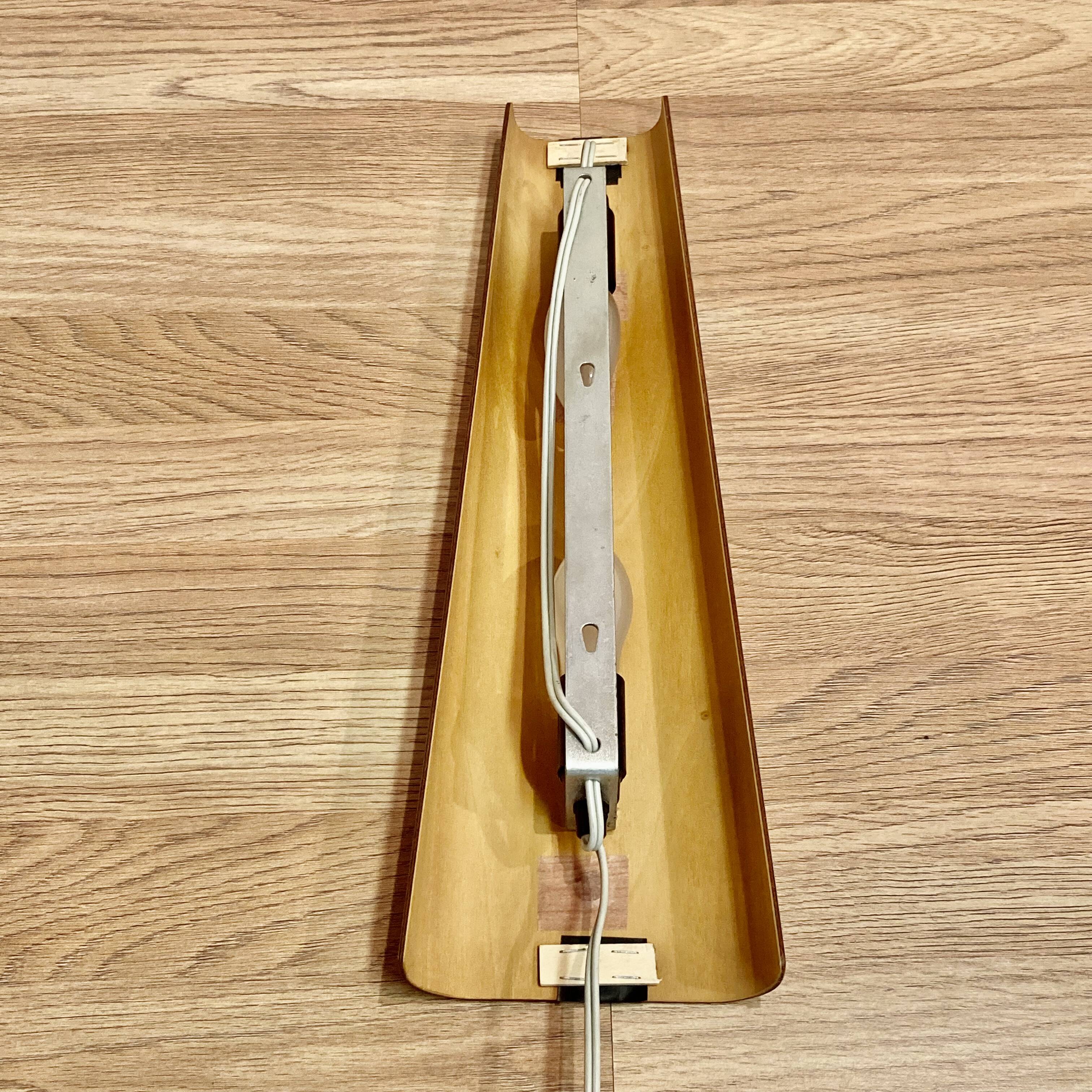 LARGE SCANDINAVIAN DESIGN WALL LIGHT 1950.