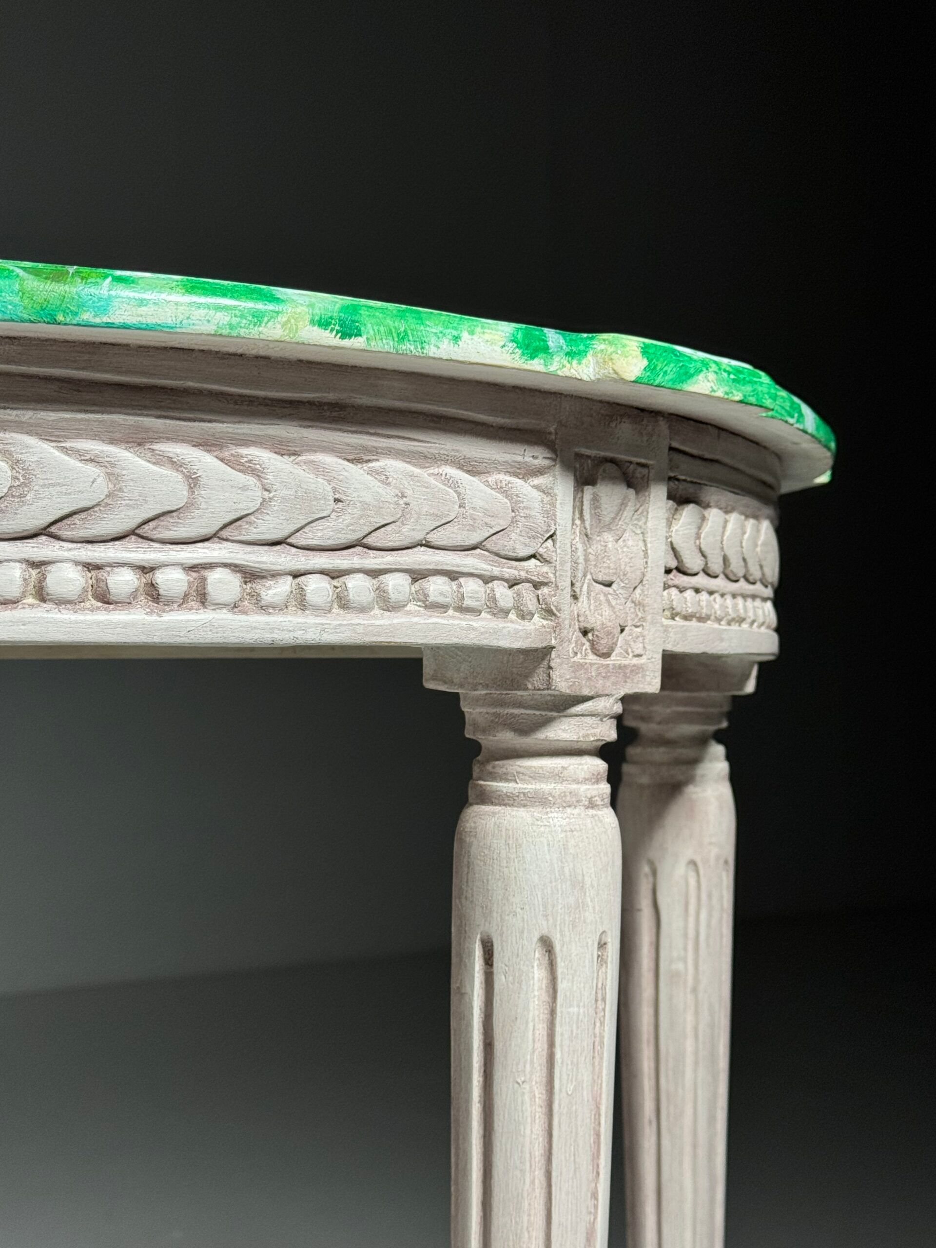 Set of 2 Louis Seize style side tables