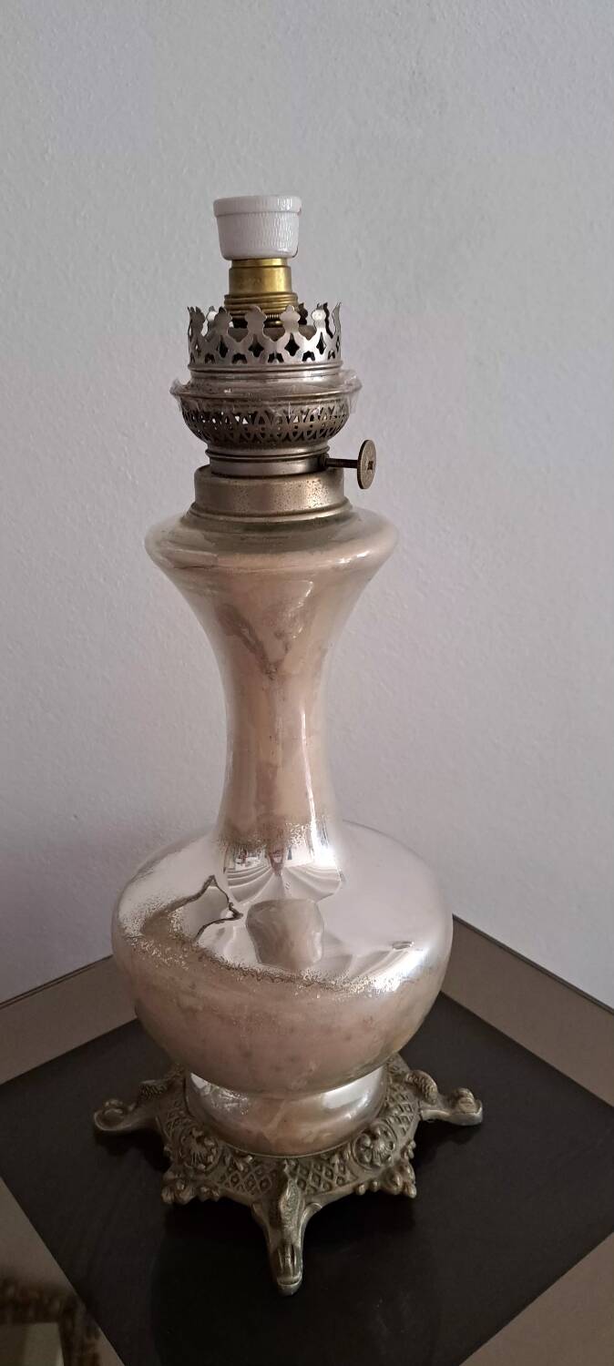 Vintage oil lamp. Year 1900.