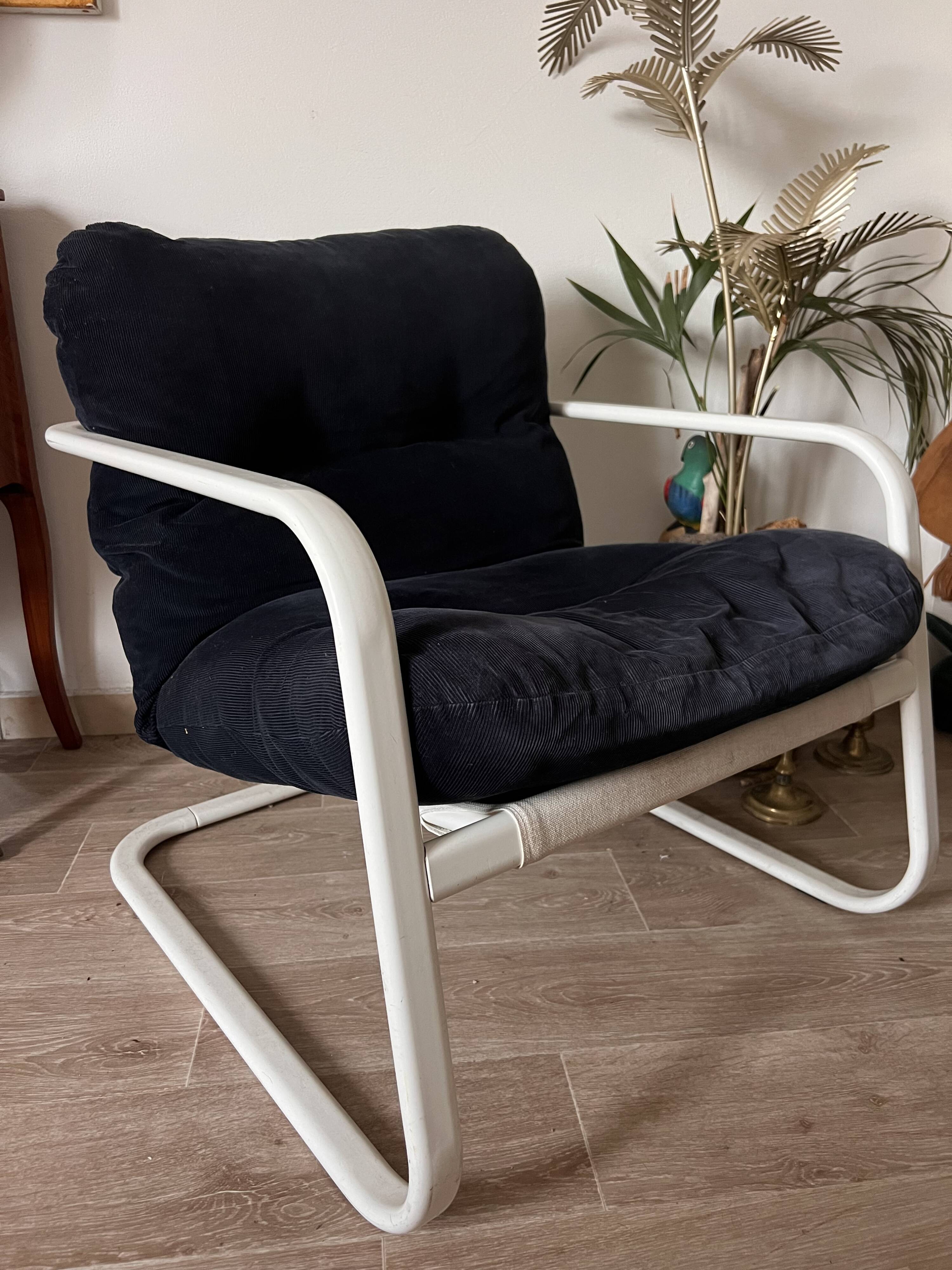 Fauteuil IKEA vintage velours et tube