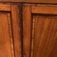 Élégant buffet vitrine de style Directoire en fruitier, début XIXe siècle