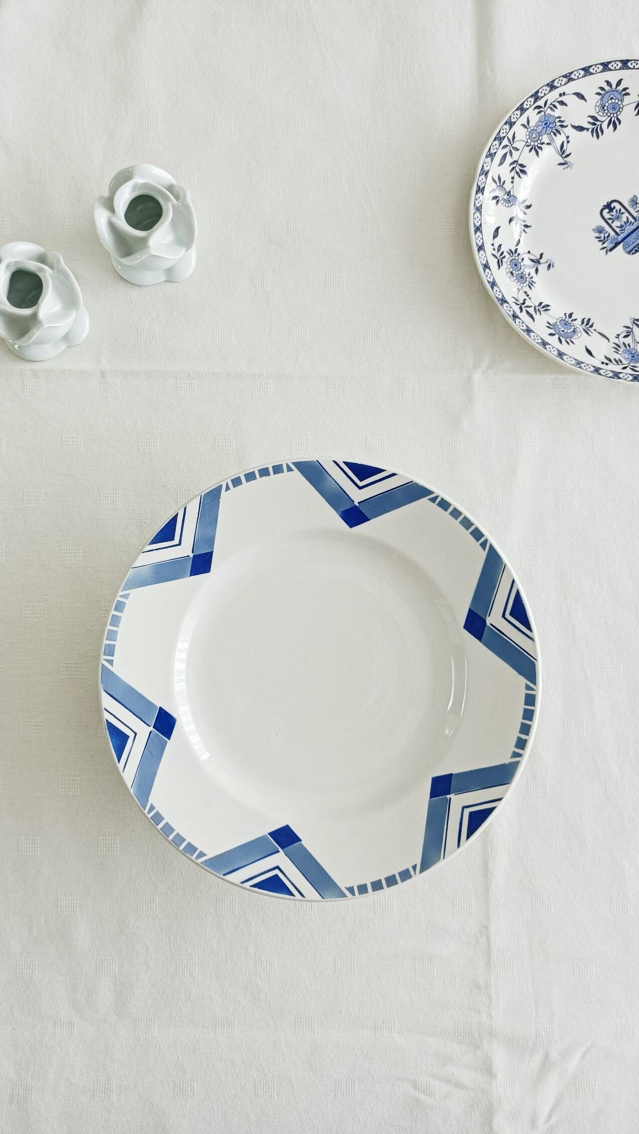 Mounted plate, compote dish Moulin des loups Pax