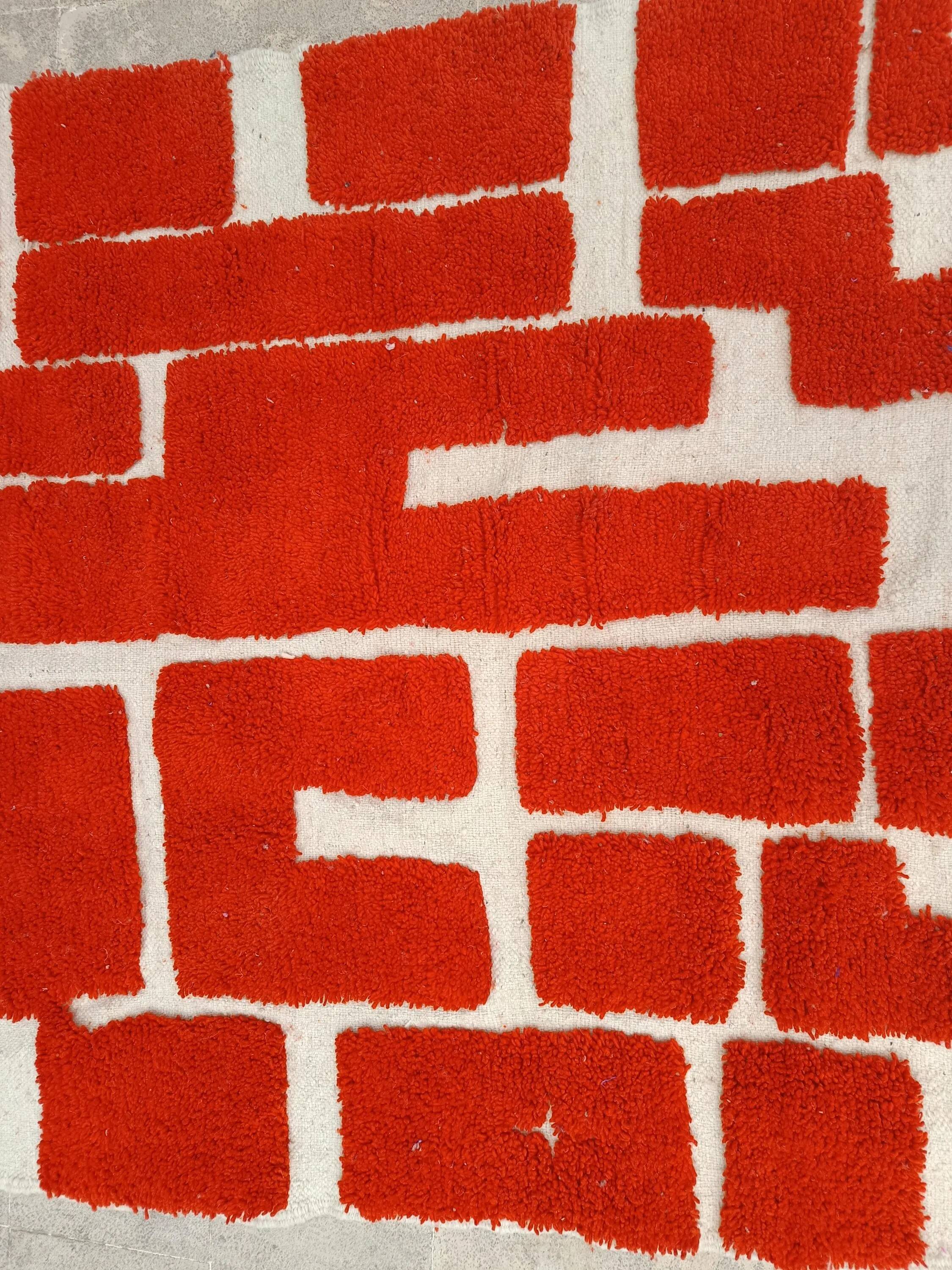 Handmade Moroccan wool rug, large size 250x150 cm, handcrafted.