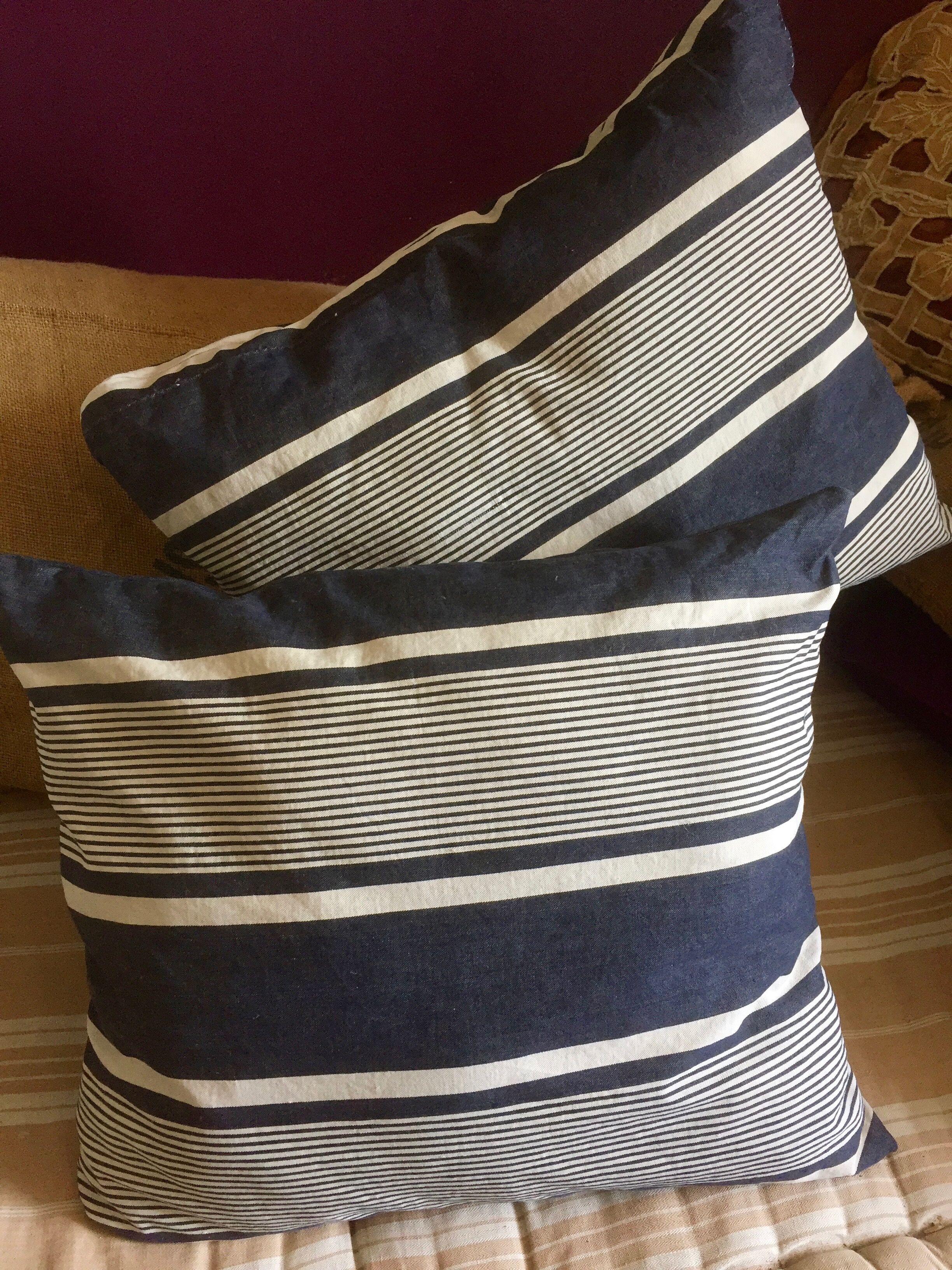 Coussin en toile à matelas ancienne
