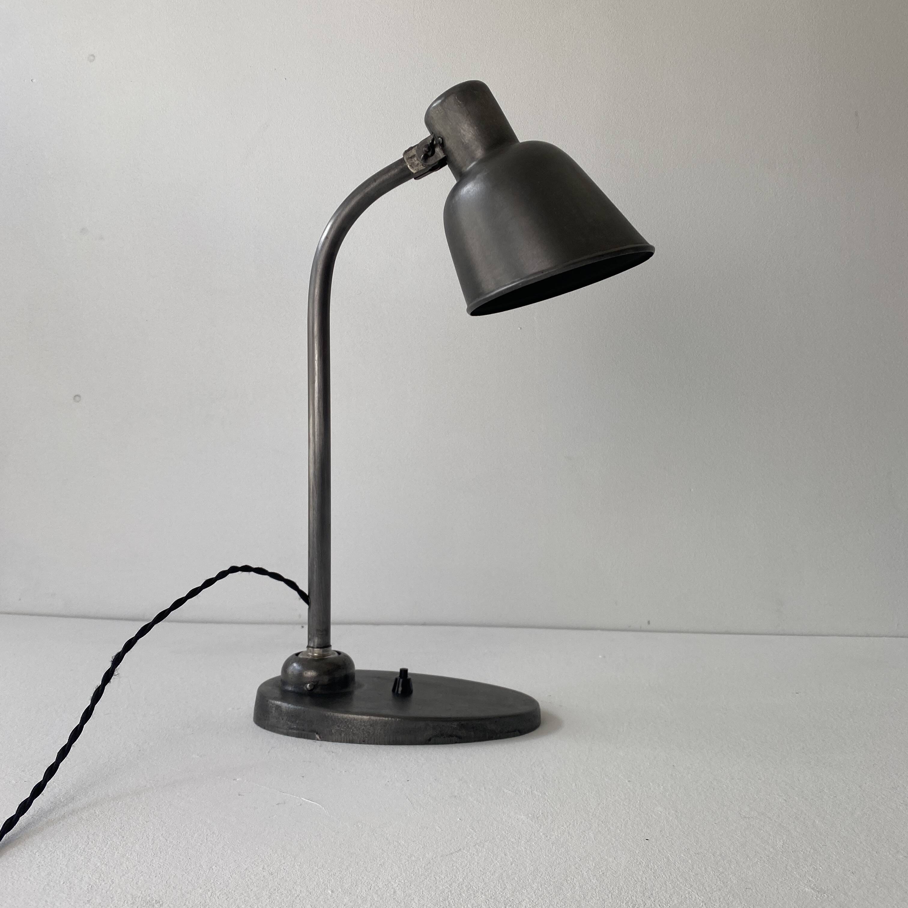 Old bauhaus desk lamp "bur" model 2700