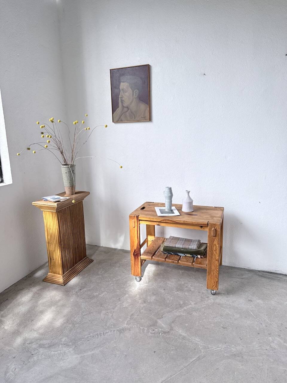 1980 pine wheeled console table