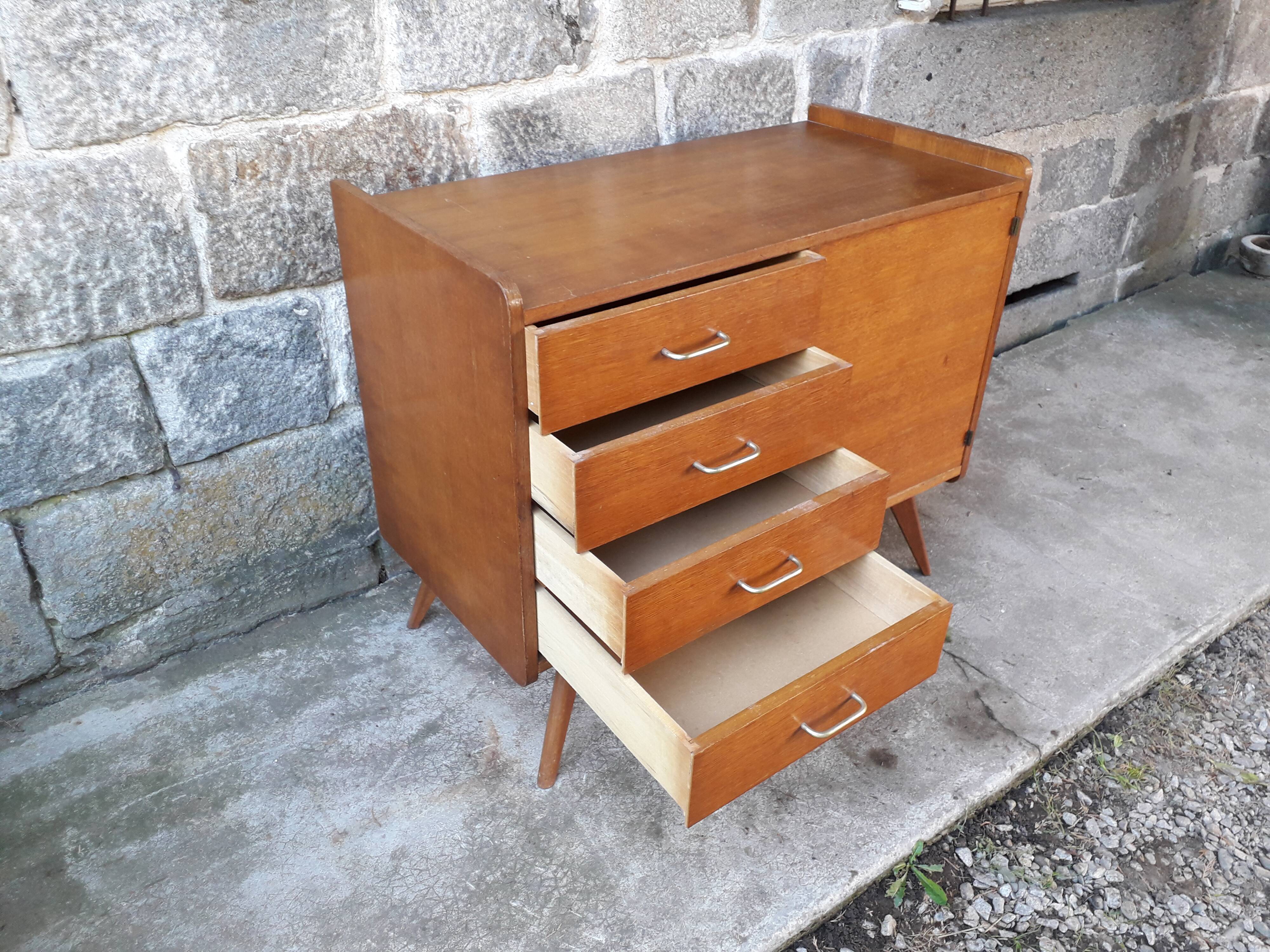 Vintage dresser compass feet