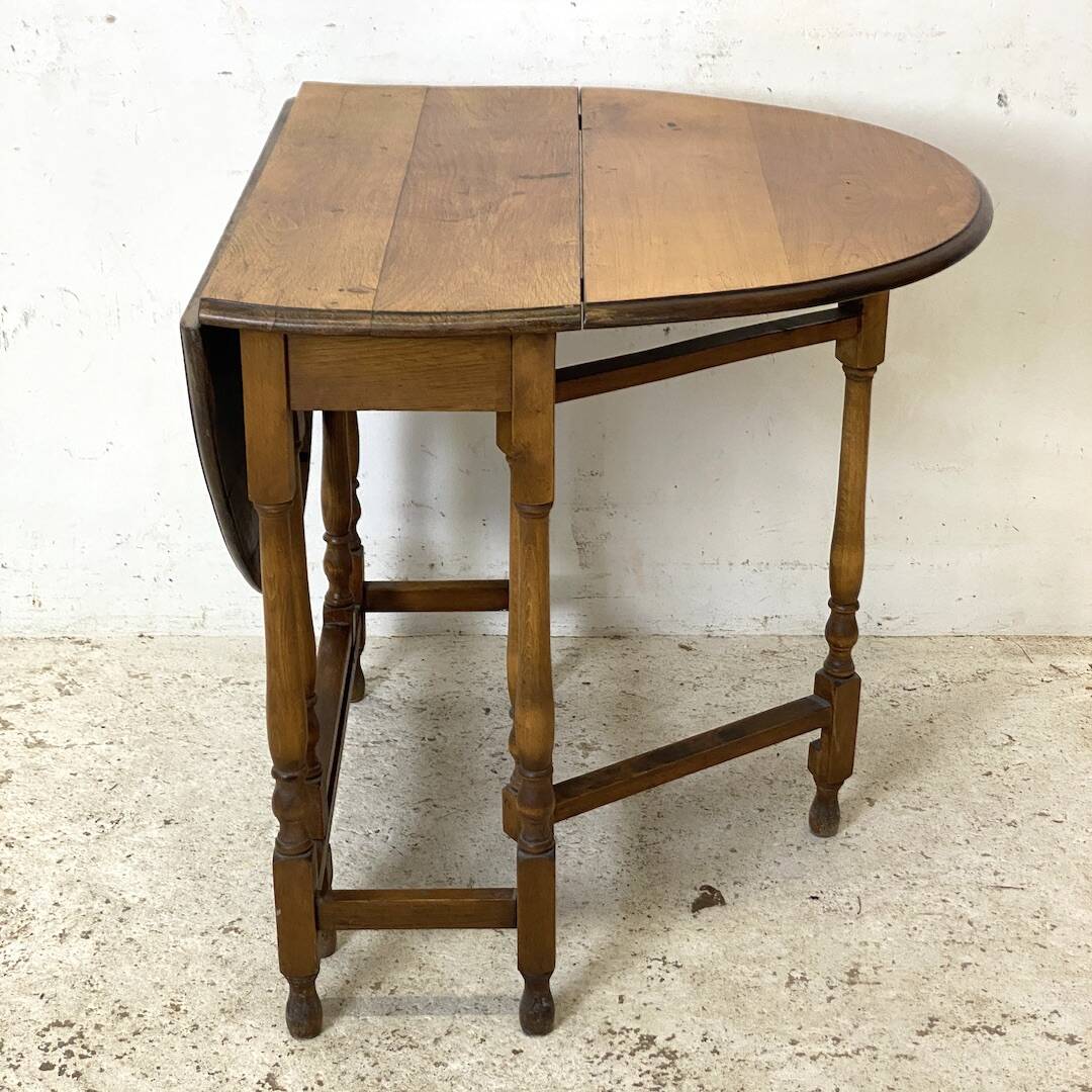 Table Gate-Leg ovale en chêne à abattants, Angleterre, XIXe siècle