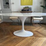 Tulip marble dining table