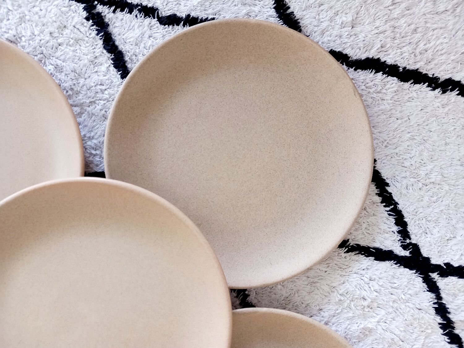 Flat plates Stoneware