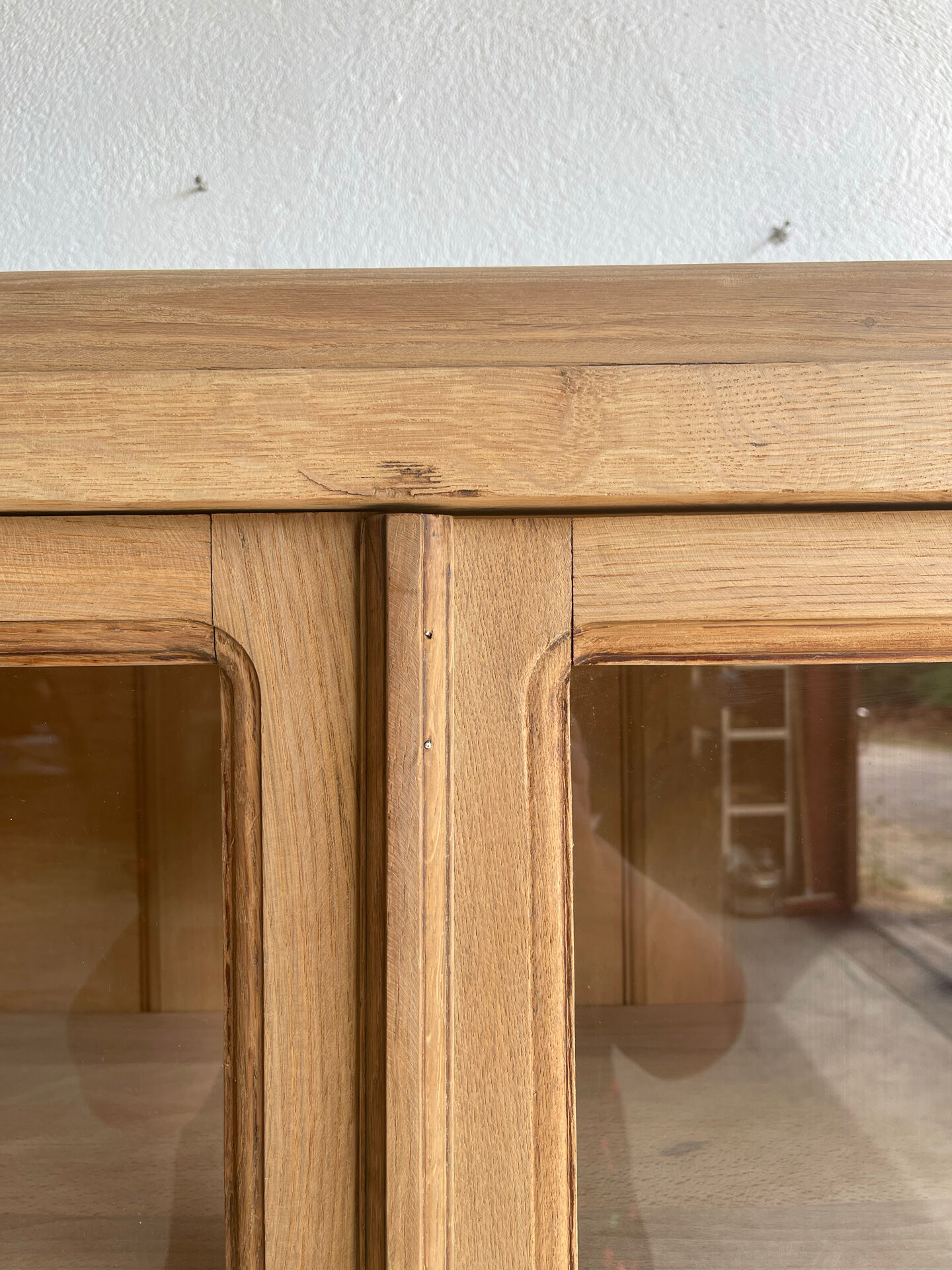 Glass cabinet