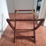 Folding coffee table