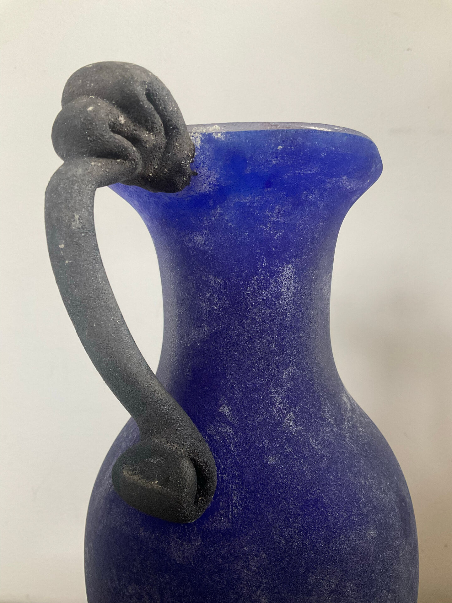 Amphora vase excavated in Murano glass