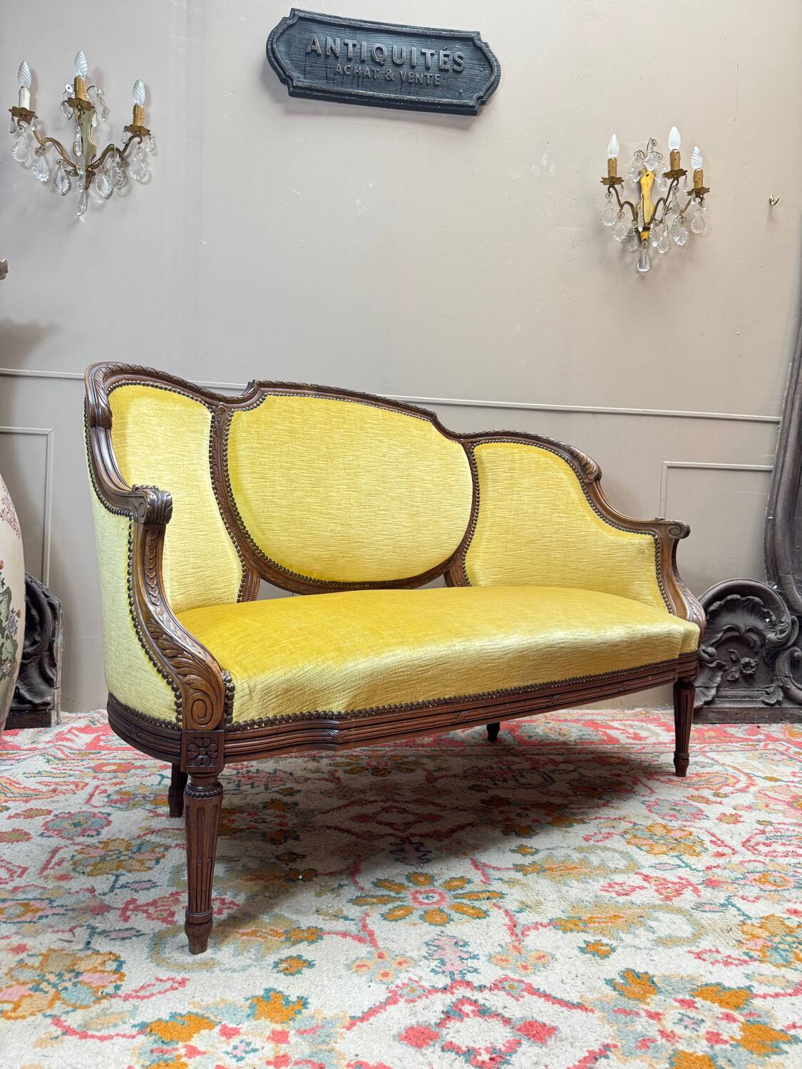 Banquette, canapé en bois naturel de style louis xvi xix eme siècle