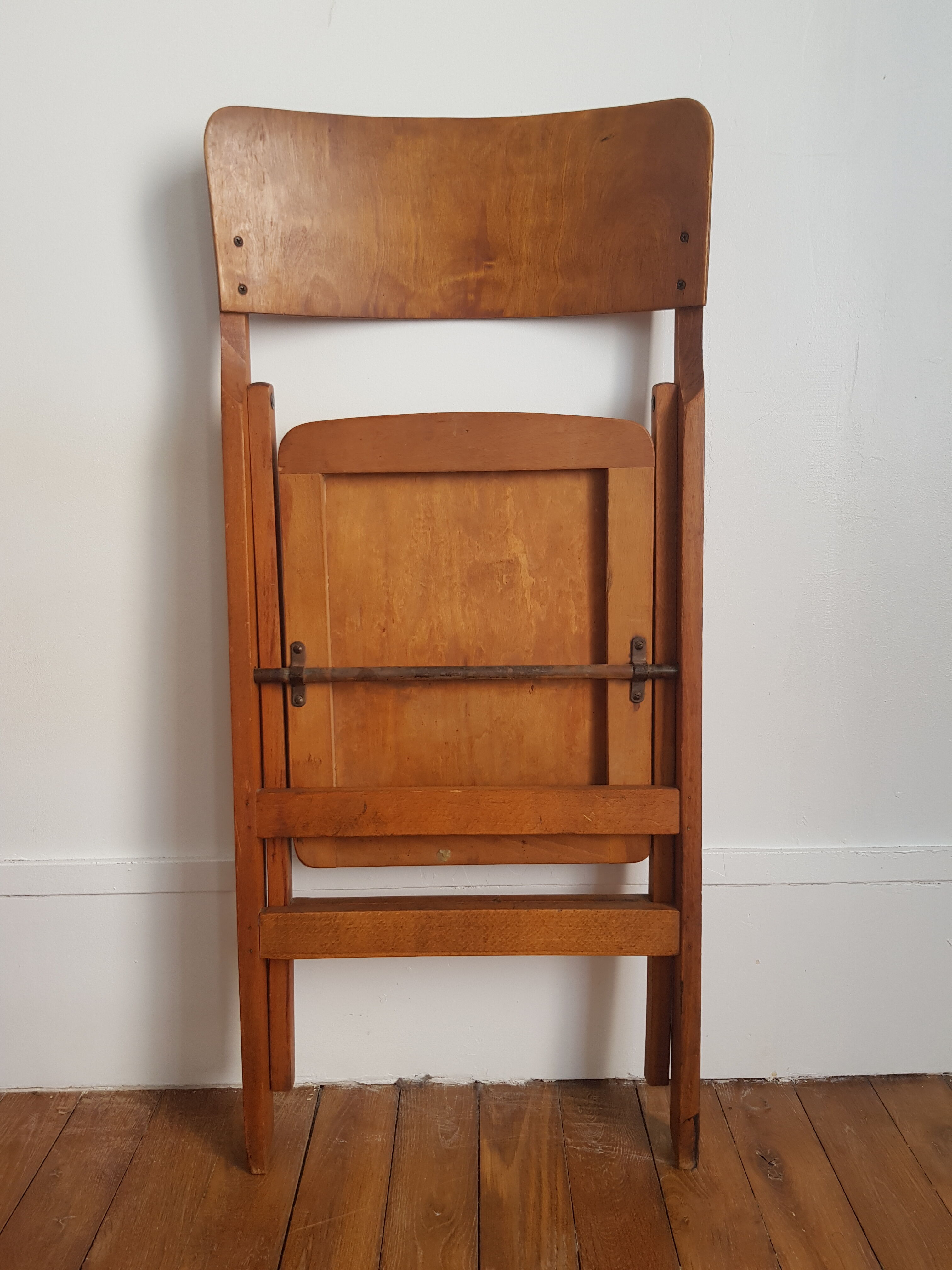 Baumann folding chair