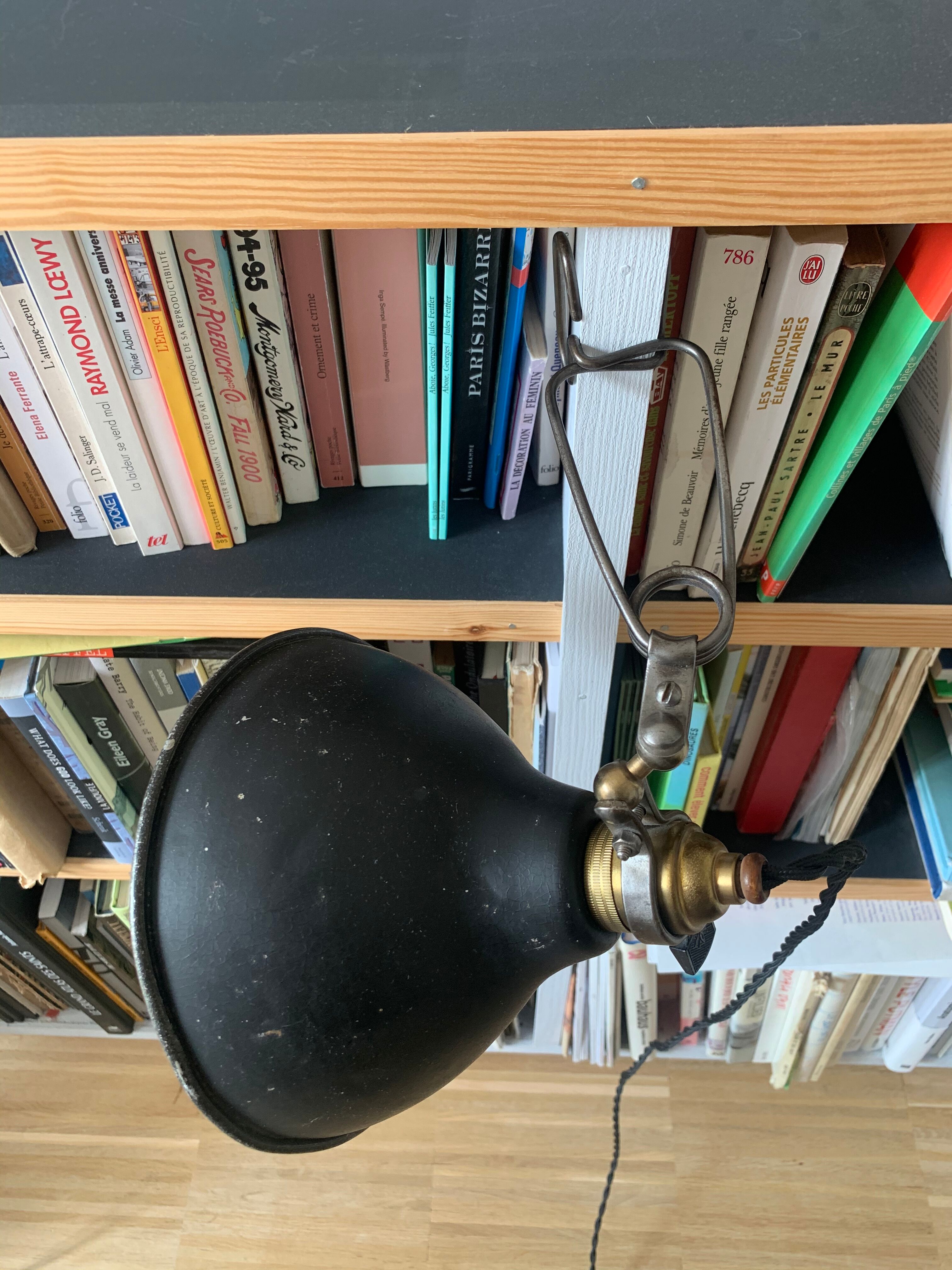 Pincer lamp / old workshop spot